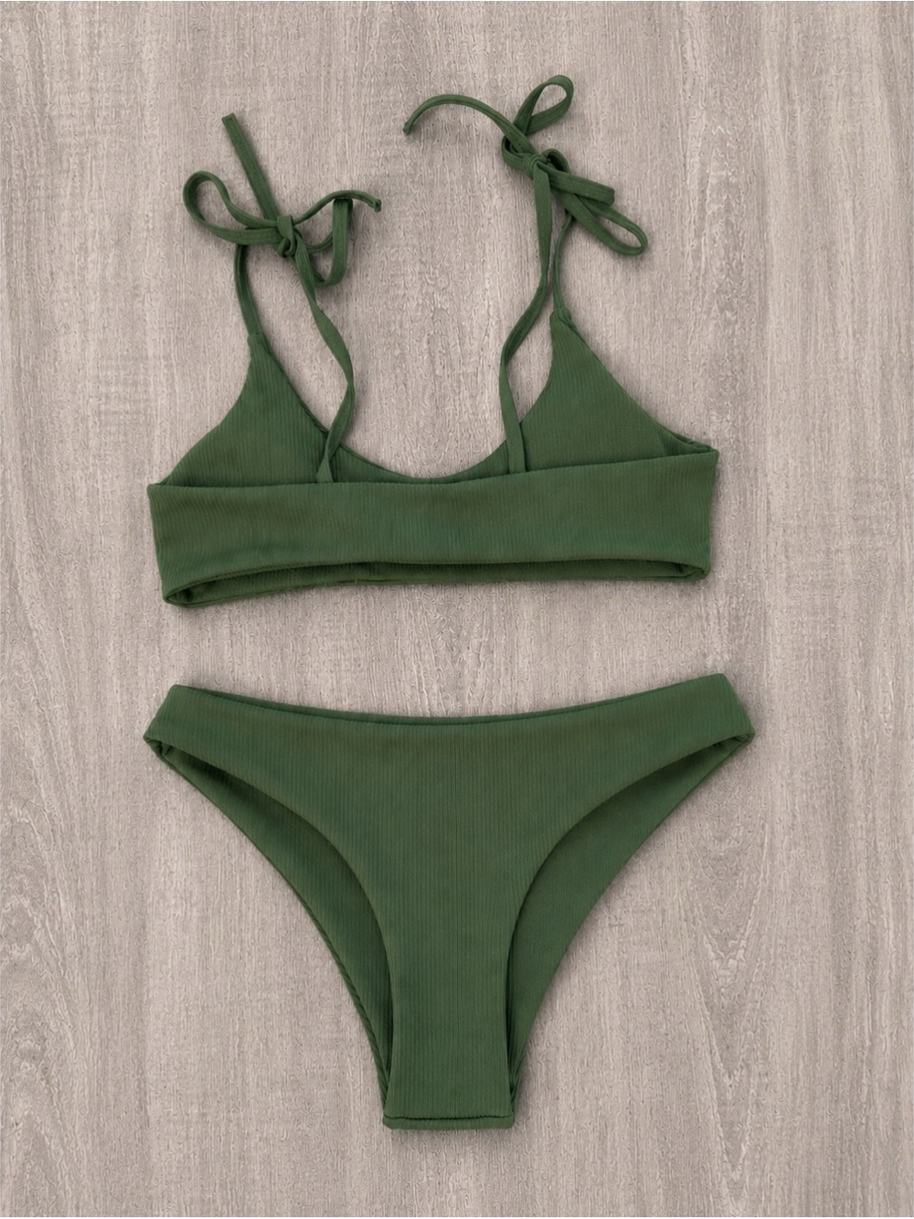 Bikini ➰ - Picture 2 of 3